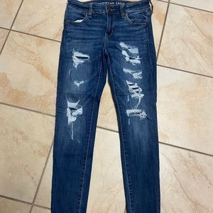 AMERICAN EAGLE JEANS